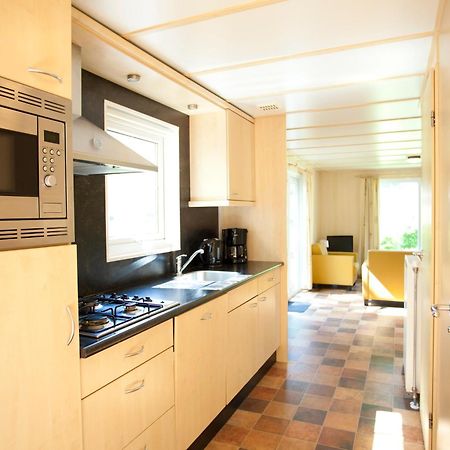 Europarcs De Hooge Veluwe Hotel Arnhem Room photo