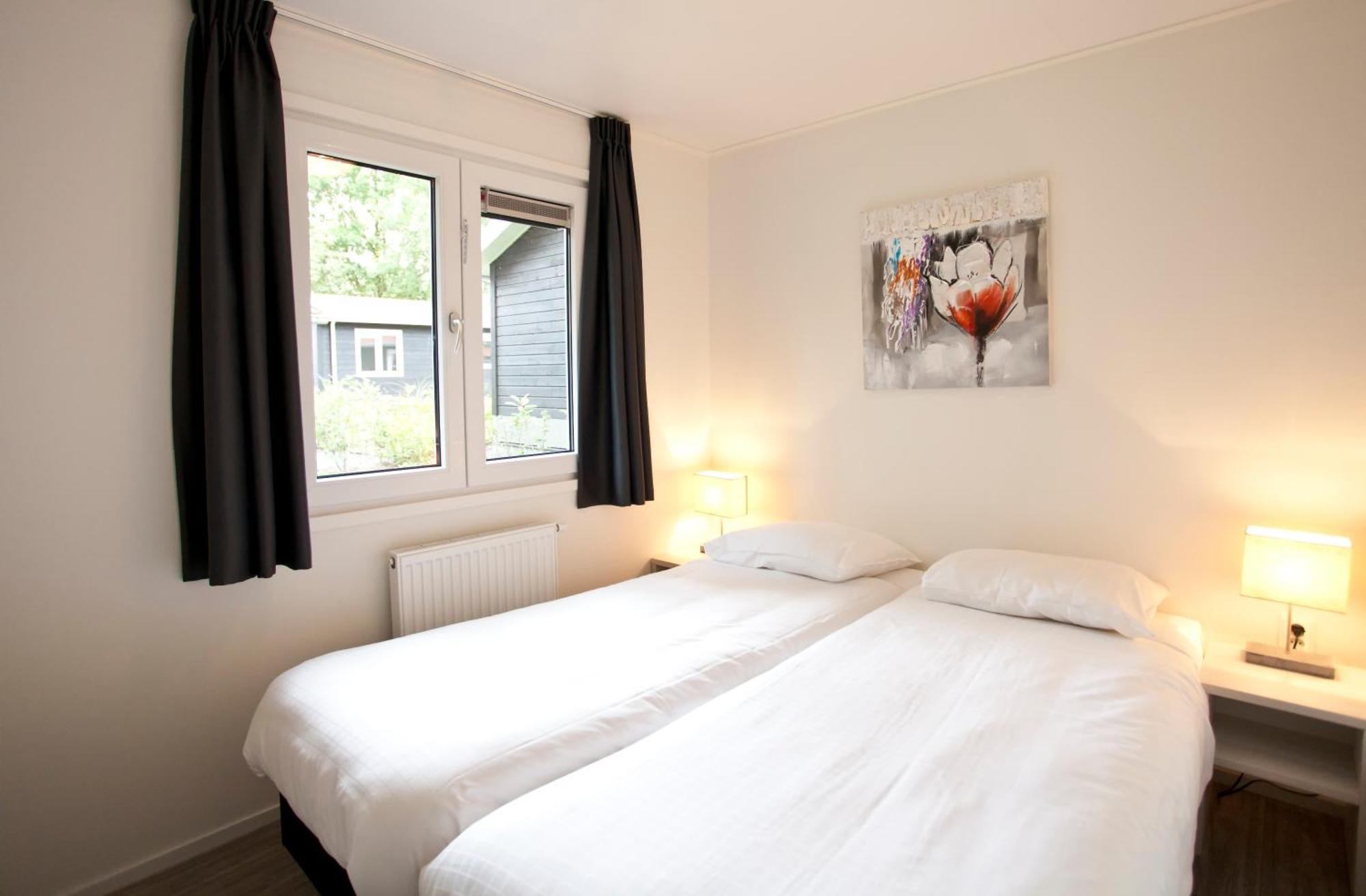 Europarcs De Hooge Veluwe Hotel Arnhem Room photo