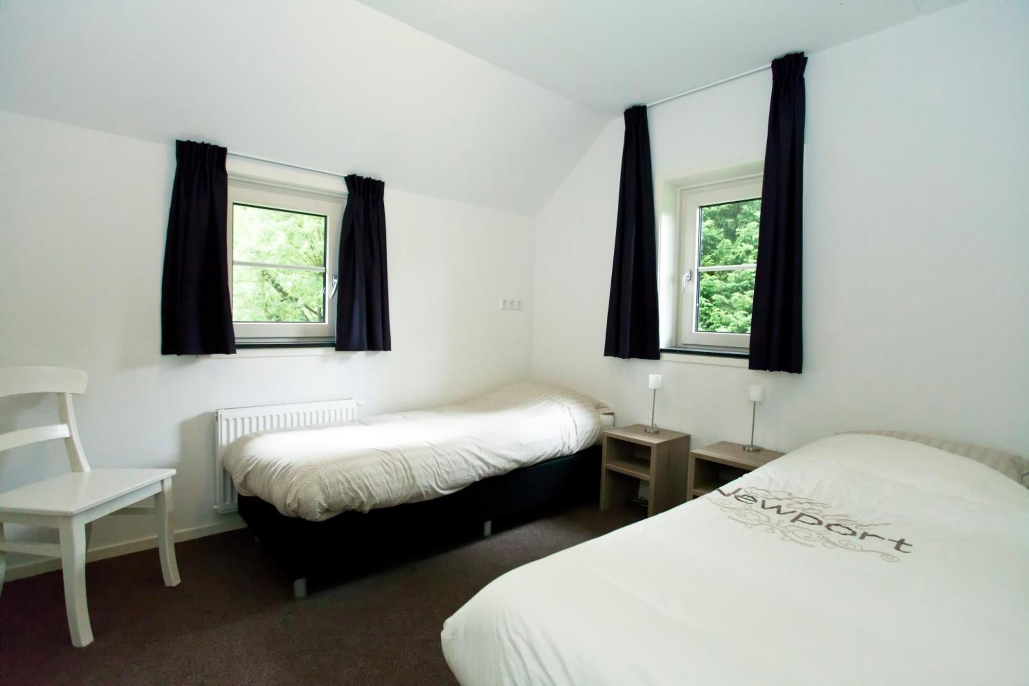 Europarcs De Hooge Veluwe Hotel Arnhem Room photo