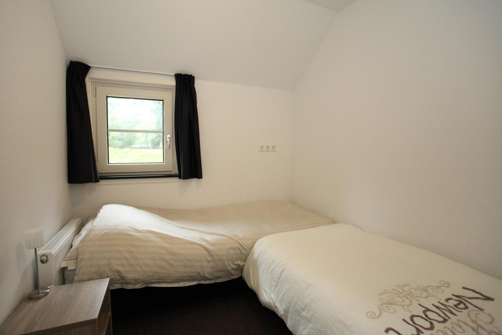 Europarcs De Hooge Veluwe Hotel Arnhem Room photo